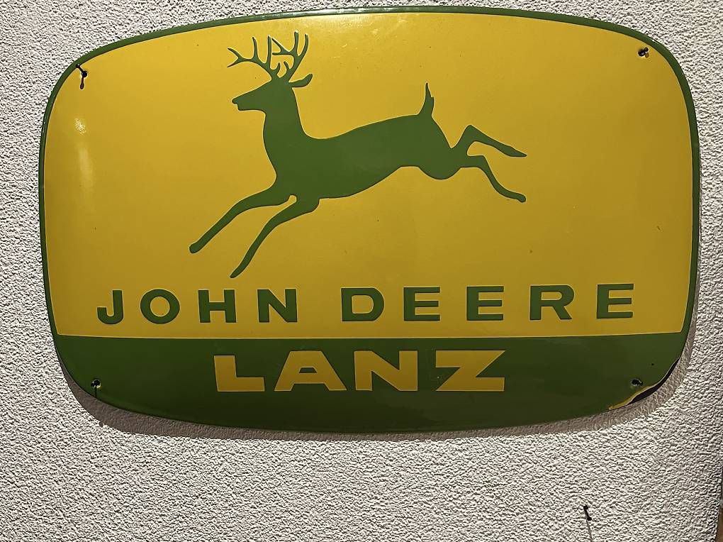 Trattori: John Deere Lanz – Usato da Stettlen venduto da sellthat 1
