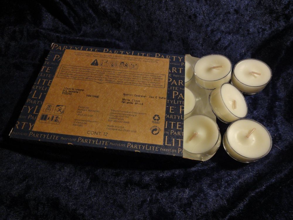 PartyLite 12 Lumini Profumati Fresh - Candele Scaldavivande Estate - Fragranza Biancheria Fresca Con Note Floreali E Muschio - Durata 4-6 Ore