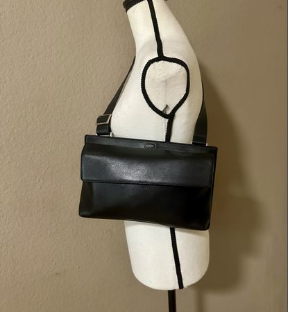 Tod’s Made in Italy – Sac vintage en cuir noir – Quiet Luxur