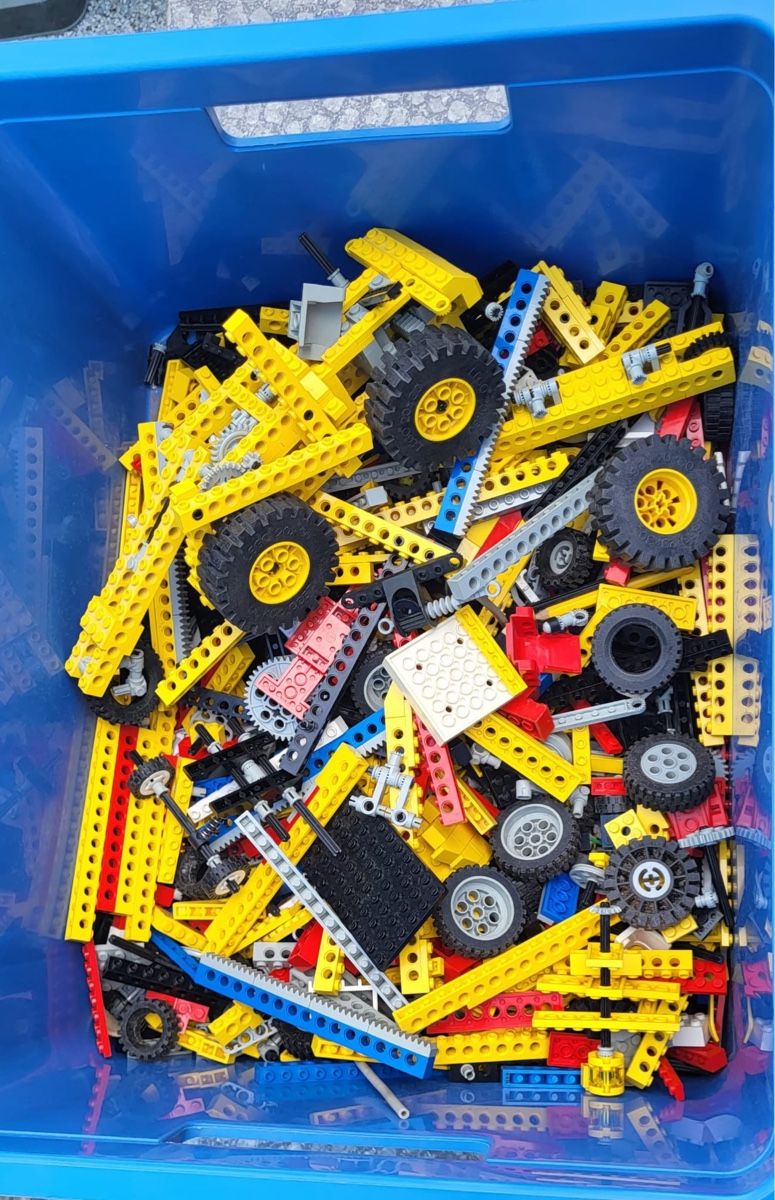 Lego Kit di costruzioni: Legos classiques et techniques 1985-1990 en vrac – Usato da Bursinel venduto da SeveralLives 3