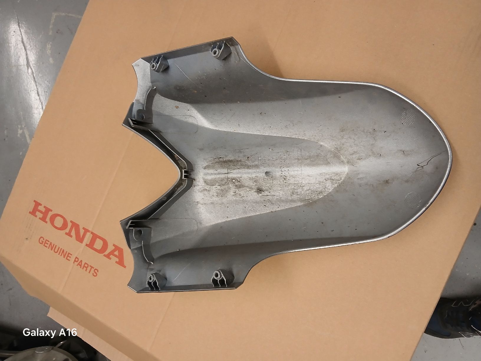 Honda Tutti i ricambio per moto: Honda forza 125 – Usato da Romanel-s-Lausanne venduto da site76 3
