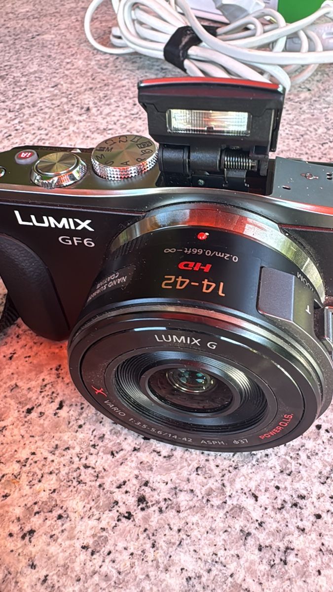 Panasonic Fotocamera: Panasonic Lumix GF6 Kamera mit Objektiv  – Usato da Sursee venduto da TeamBully 1