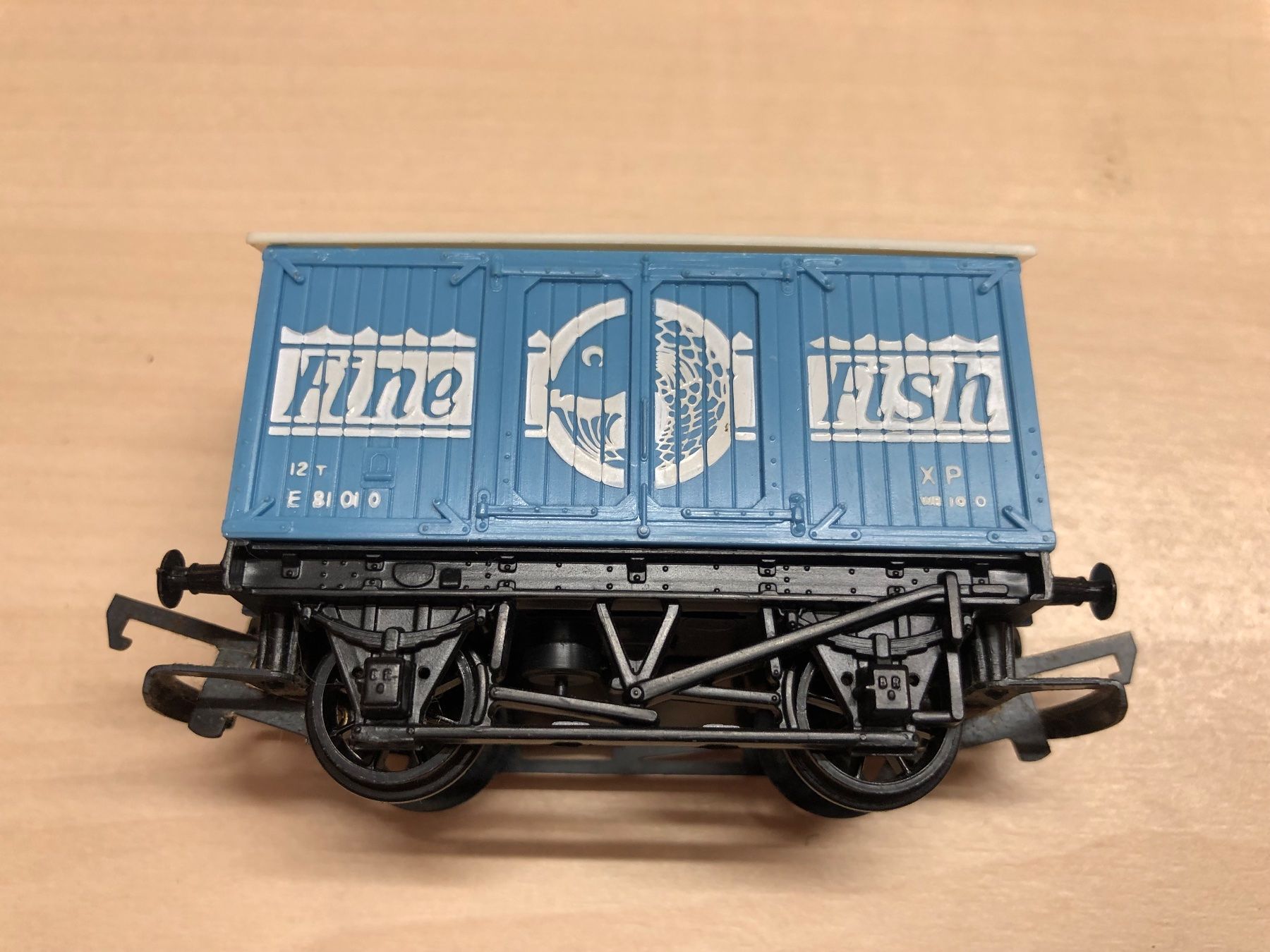 Hornby Modellini di ferrovie: 3 Modelleisenbahnwagen von Hornby – Usato da Rümligen venduto da Sibill 7