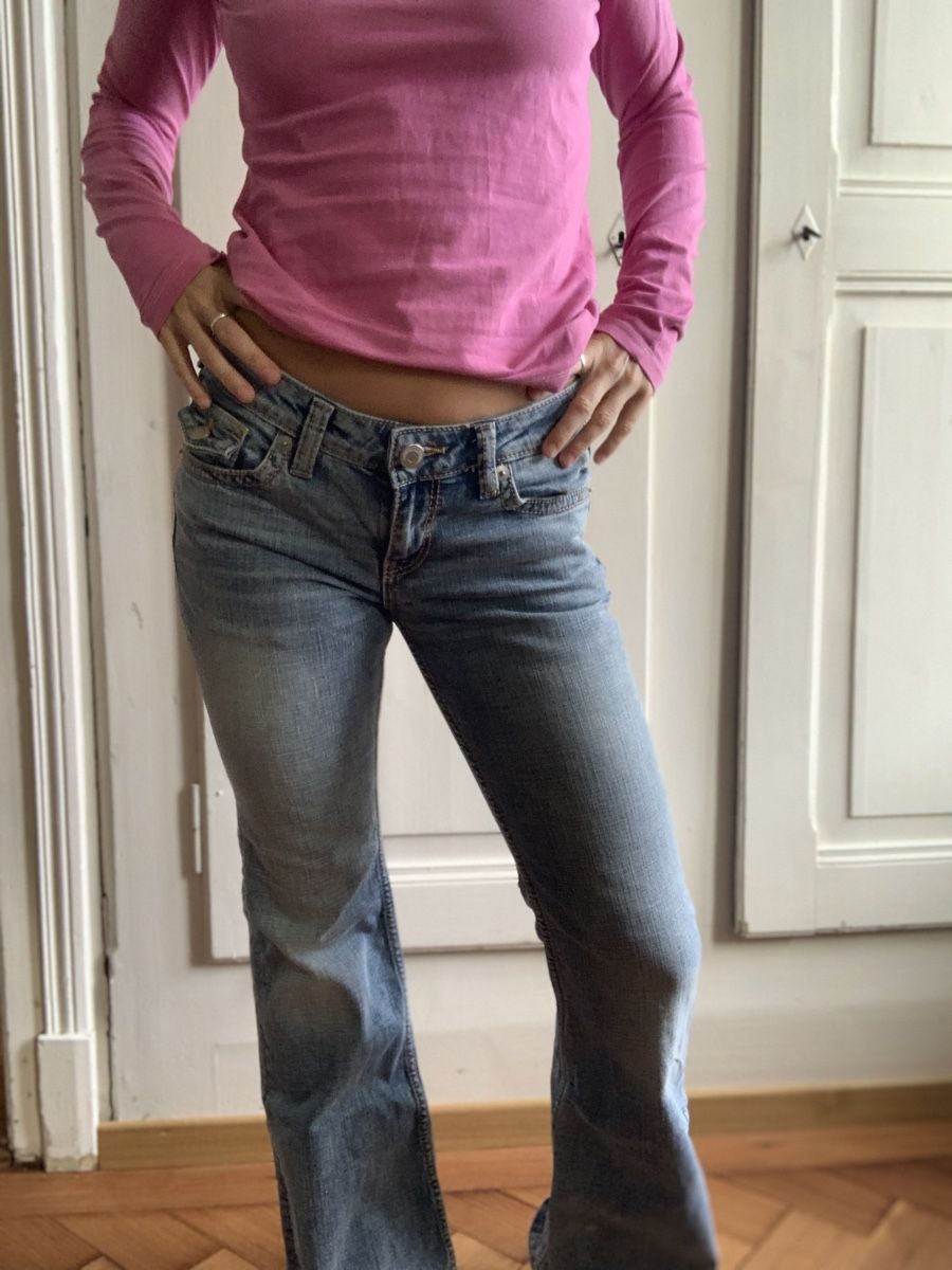 H&M Jeans: Low waist flared jeans  – Nuovo (secondo la descrizione) da Bern venduto da serafinaw