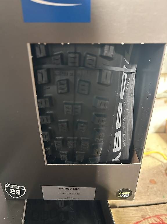 Pneumatici & Ruote complete: Schwalbe nobby Nic 29 2.4 2stk – Usato da Zürich venduto da baste225 1