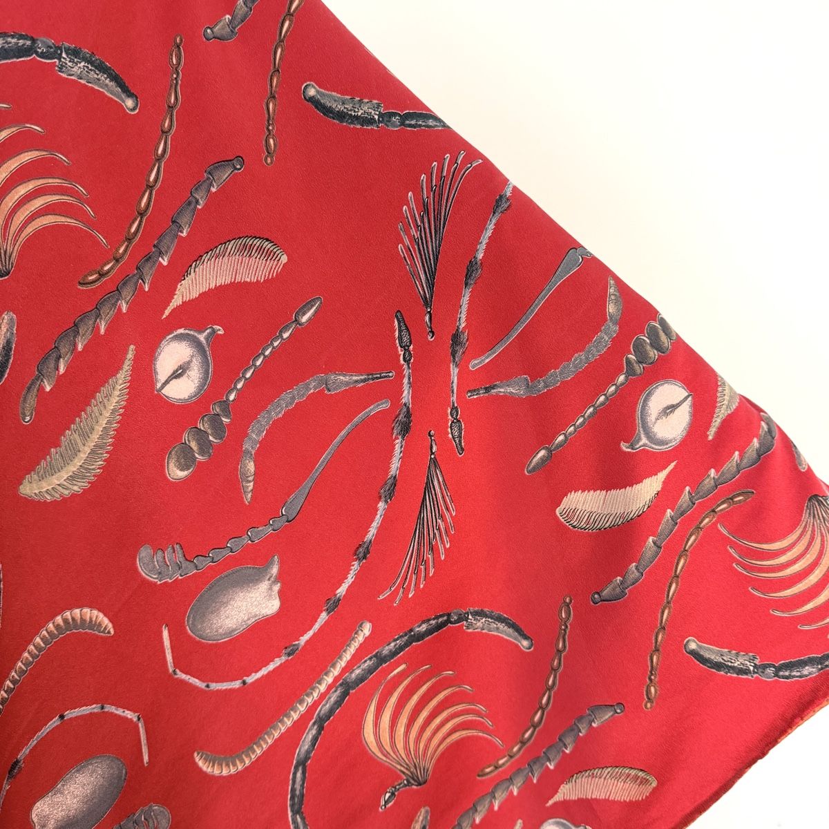 Fabric Frontline Foulard & Sciarpe: FABRIC FRONTLINE Silk Scarf – Nuovo (secondo la descrizione) da Emmen venduto da Avviivva_Com2023 3