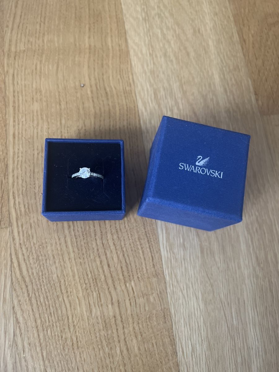 Swarovski Bagues: Swarowski Ring – Neuf (Voir description) à Ebikon par her_82yr 1