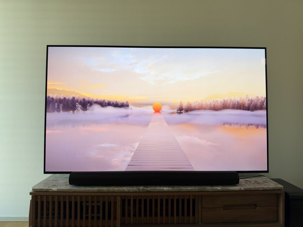 LG Televisori: LG OLED77CX 77" (195cm) OLED 4K – Usato da Bern venduto da StrawberryKing 3