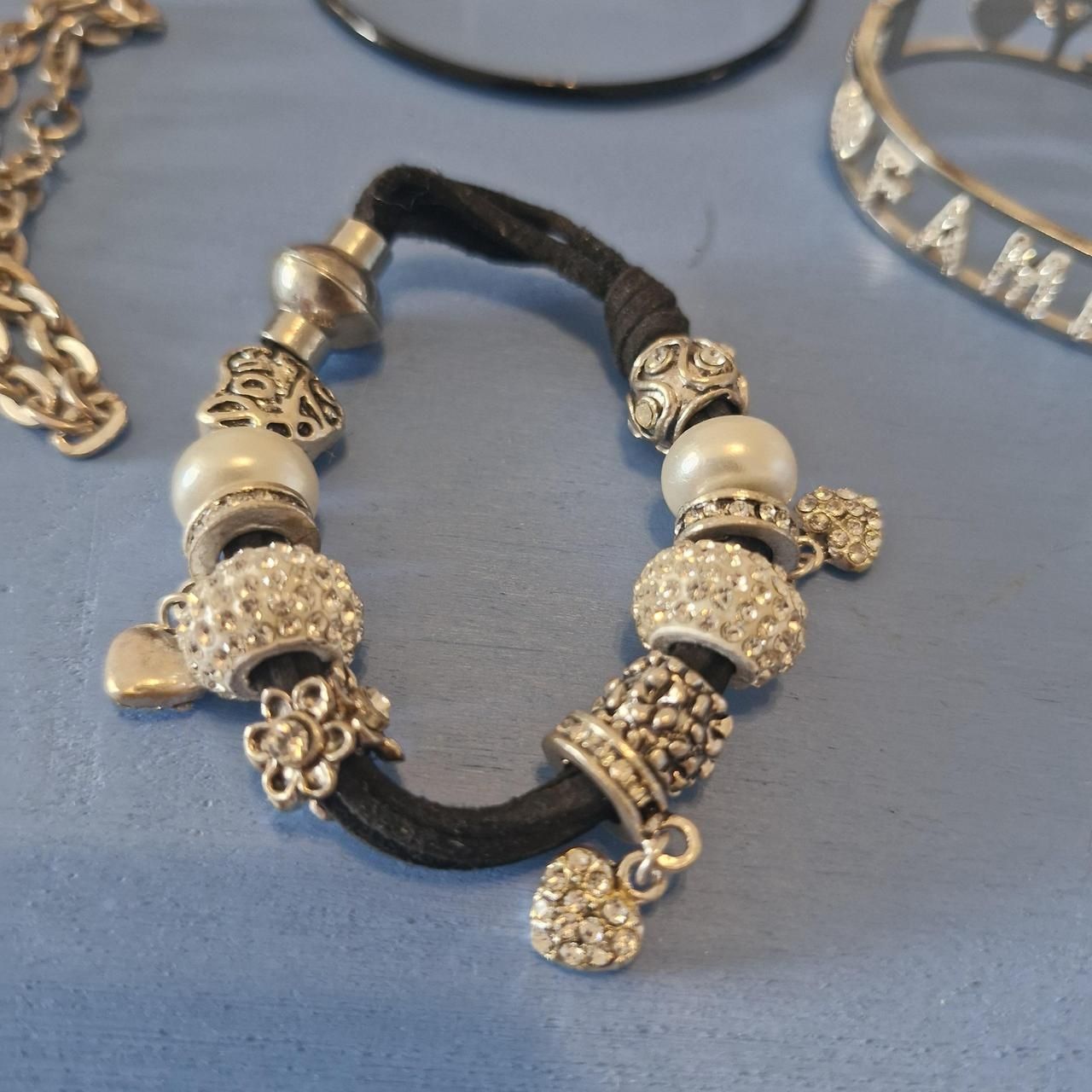 Pandora Bracelets: ensemble de bracelets argentés  – D'occasion à Neuchâtel par yas_zdb7 2