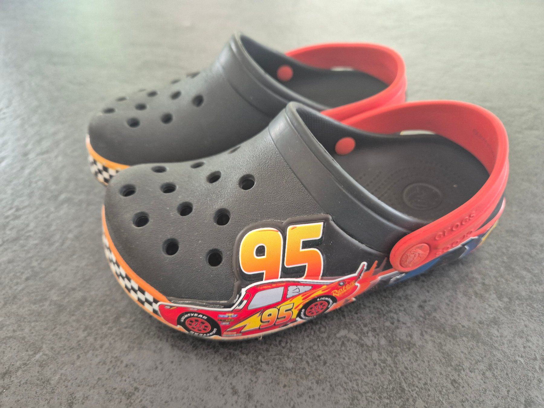 Crocs Chaussures garçon: Crocs Grösse J1 (Grösse 32) – D'occasion à Wittenbach par MOW9