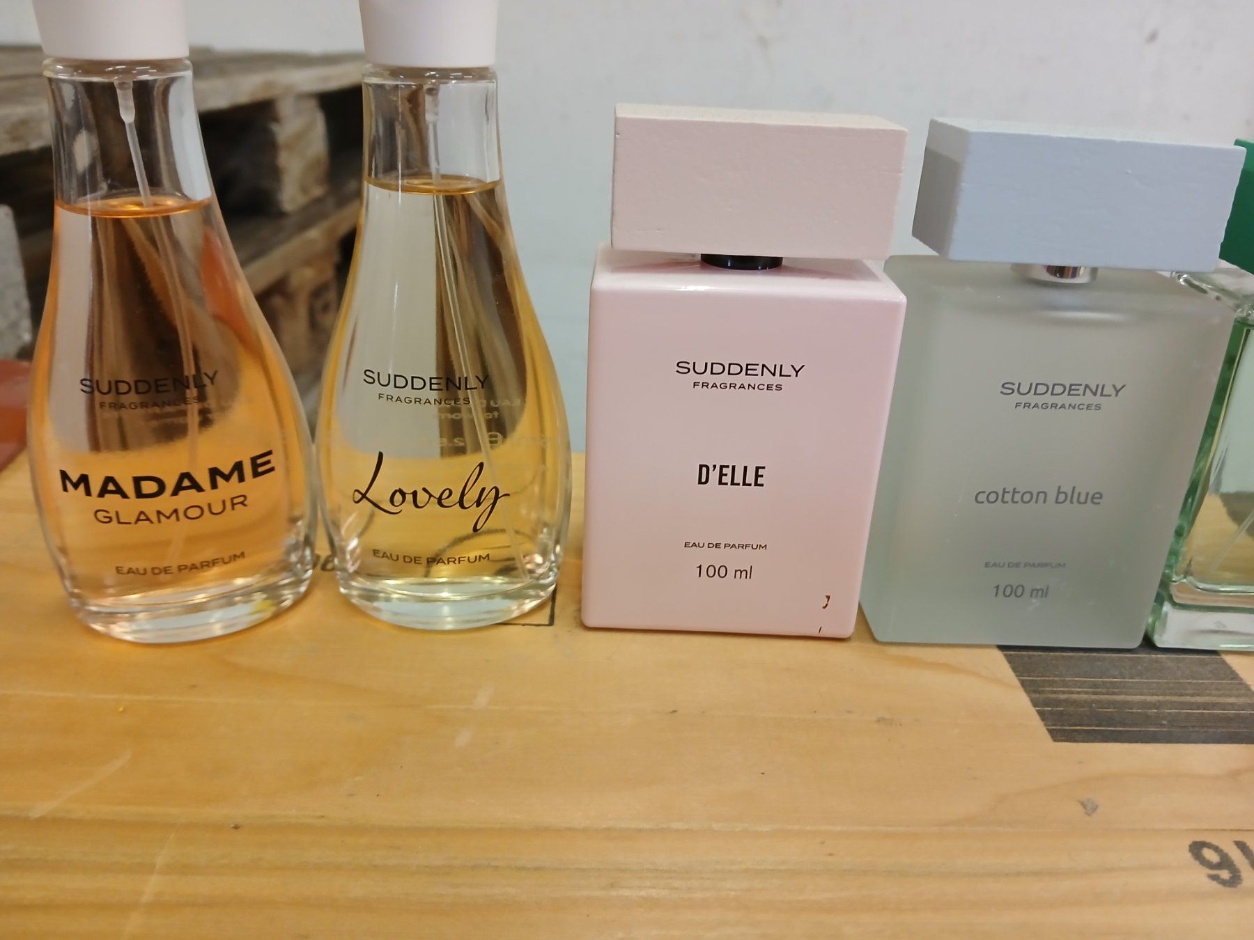Profumi & Eau de Toilette: 8 SUDDENLY PARFUME UNGEBRAUCHT – Nuovo (secondo la descrizione) da Eggenwil venduto da wydl 2