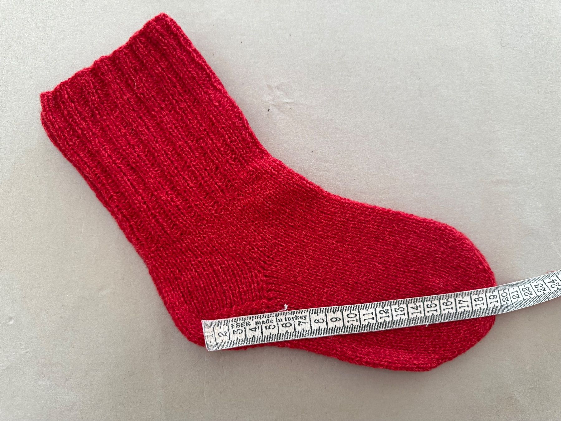 Calze: Handmade 100% cashmere Red Knitted Socks – Nuovo e nell'imballaggio originale da Lugano venduto da Luswre 1