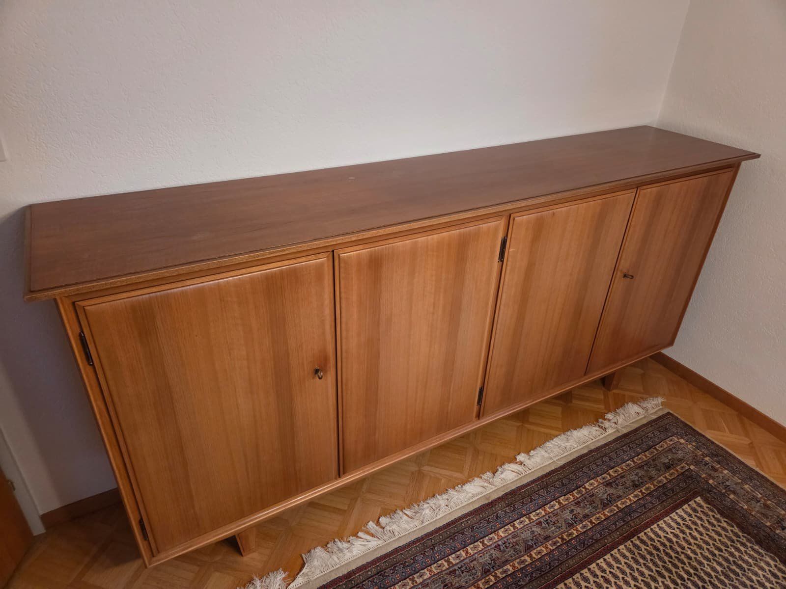 Credenze: Vintage Holzbuffet / Sideboard – Usato da Bellach venduto da artho_susanne 1