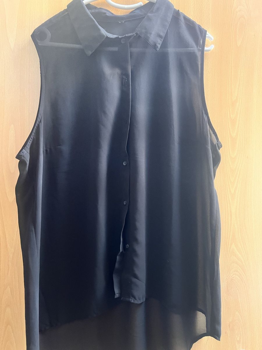 Chemisiers: Schwarze Bluse – D'occasion à Schmitten FR par MrsKingKerosin