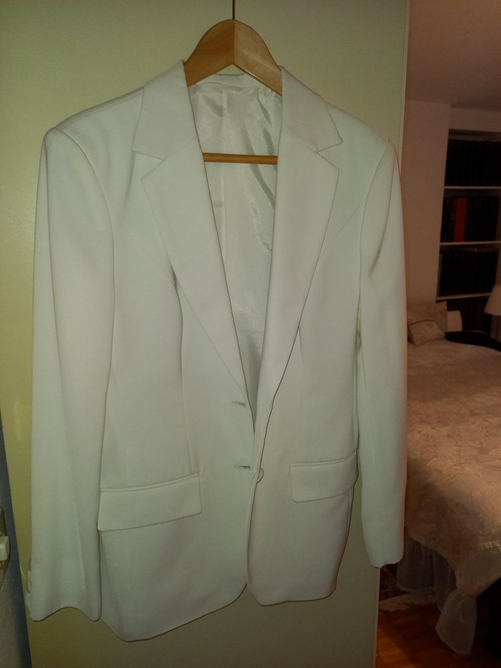 Giacche: Blazer da donna bianco – Nuovo (secondo la descrizione) da Brione s. Minusio venduto da clk_8kjj