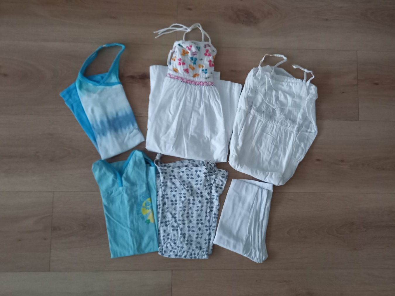 Lotti & Set di vestiti: Sommer Kleiderset Grösse 128 – Usato da Lützelflüh-Goldb venduto da Punktesammler