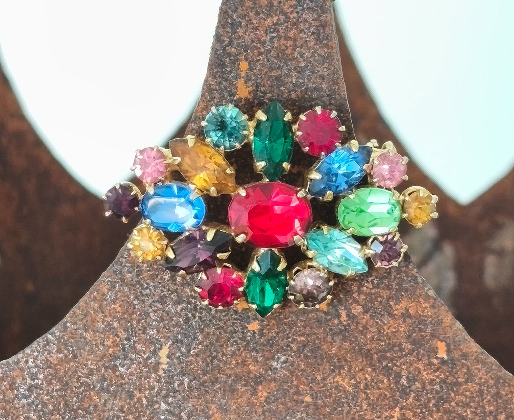 Broschen & Nadeln: Brosche mit Glassteinen Modeschmuck, fairer Versand – Gebraucht aus Zürich von Tanteemma369 8