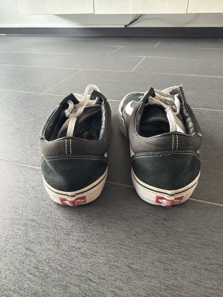 Vans Scarpe da uomo: Sneaker Vans Old Skool schwarz weiss – Usato da Laufenburg venduto da swissluxuryboy 1