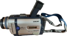 Sony Digital Handycam CCD-TRV138E mit Zubeh"r Hama Tasche