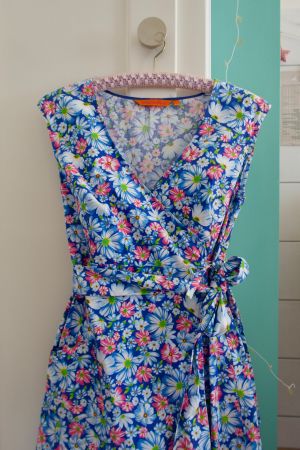 Antoine & Lili - Très jolie robe /  Sehr hübsches Kleid - T2