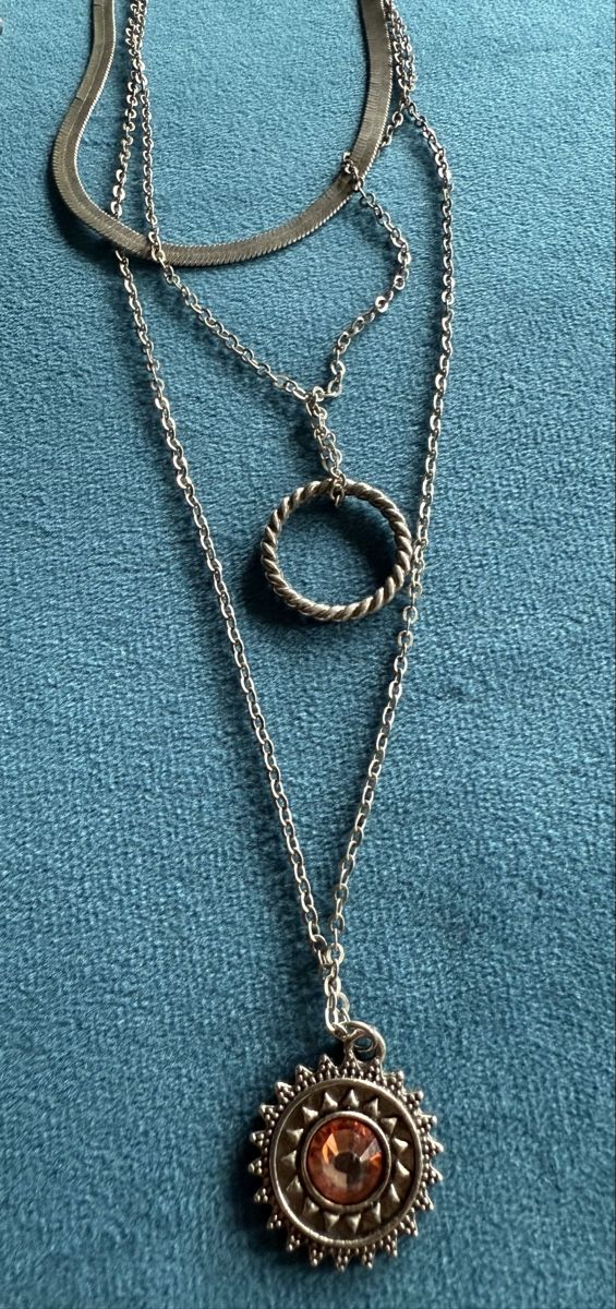Catenine: 3 layered necklaces – Nuovo (secondo la descrizione) da Zürich venduto da Yuece 3