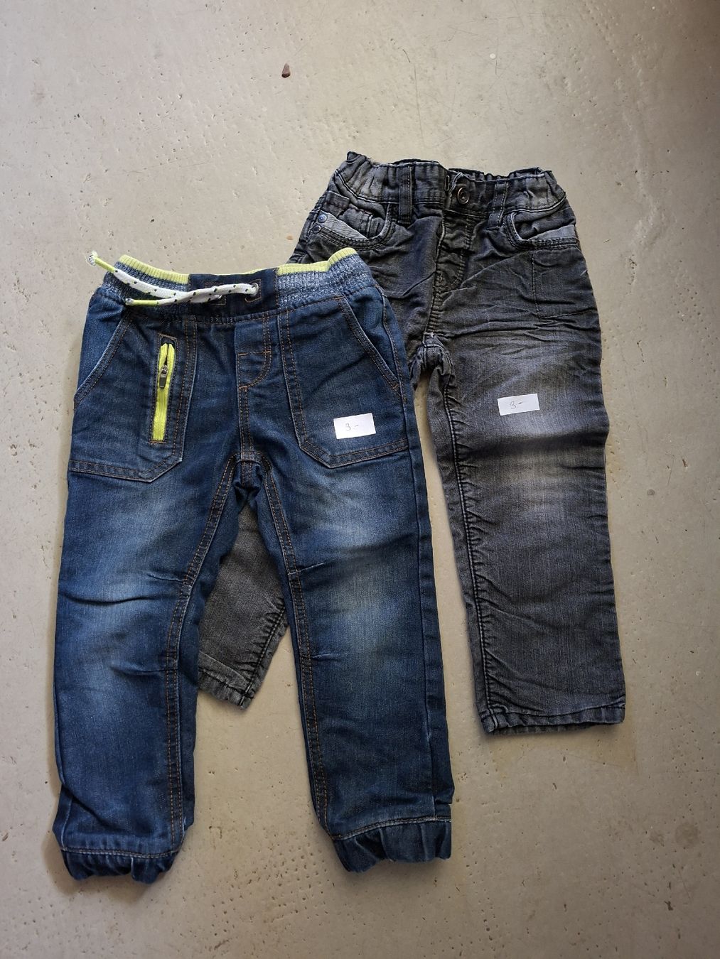 Ensembles coordonnés: Lot d'habits garçon taille 98 – D'occasion à Boncourt par Adeline_2727 1