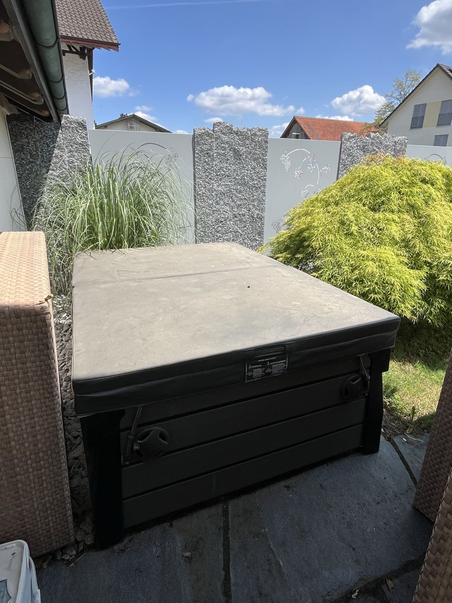 Whirlpool: Whirlpool – Gebraucht aus Waltenschwil von Maus0306