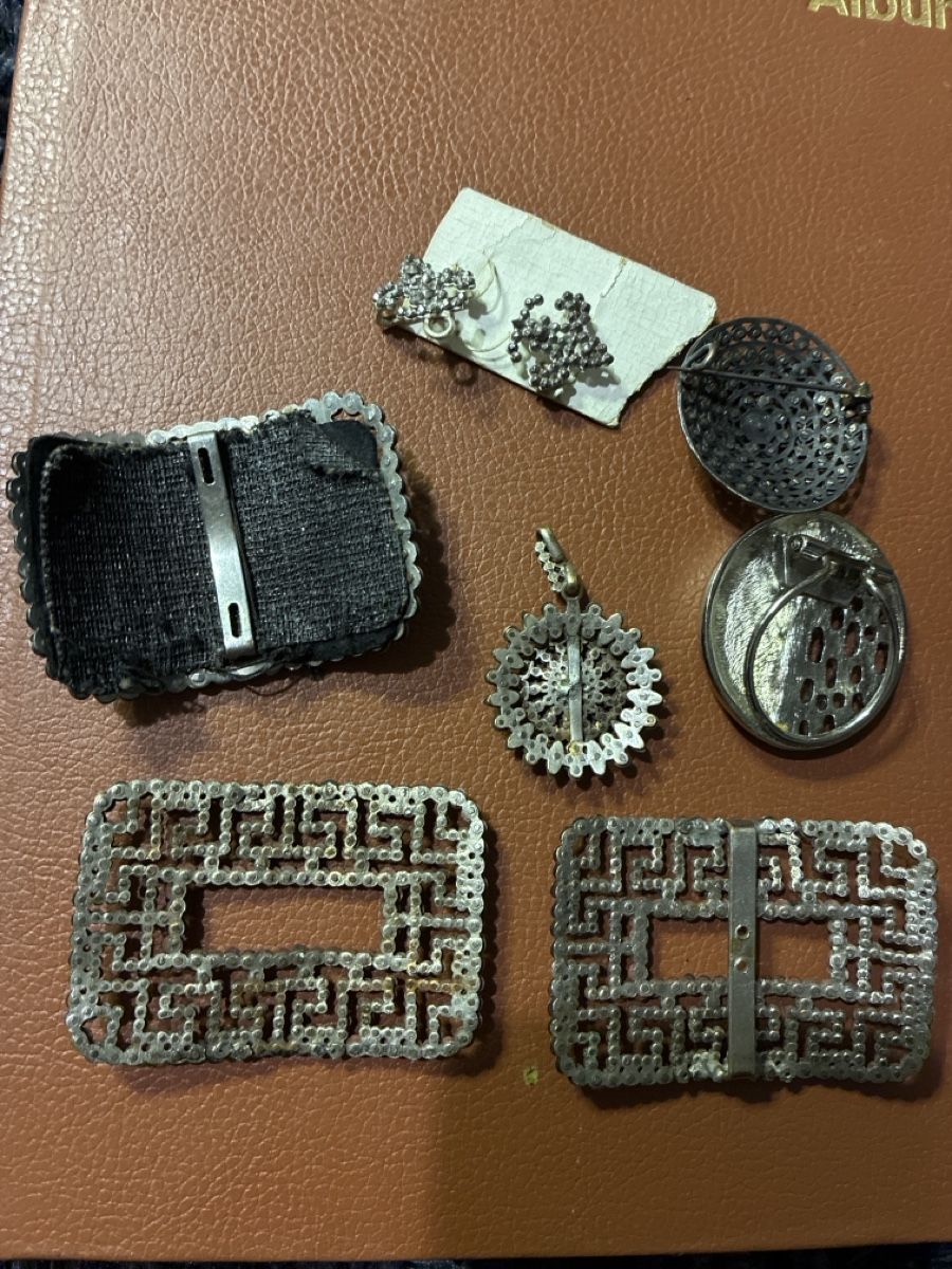 Broschen & Nadeln: Lot de Broche vintage – Gebraucht aus Hittnau von PfiHi01 1