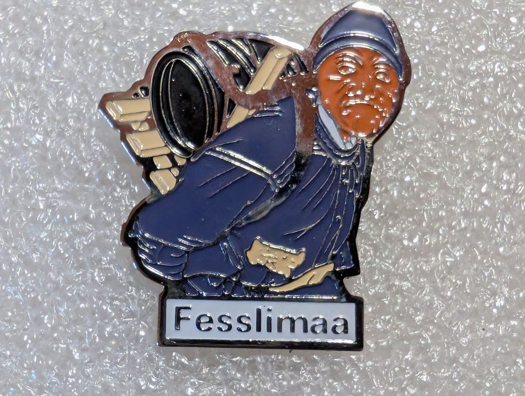 Placchette & Badge: Ansteckpin 261: Fesslimaa – Usato da Oppligen venduto da Pin-Fall-Shop
