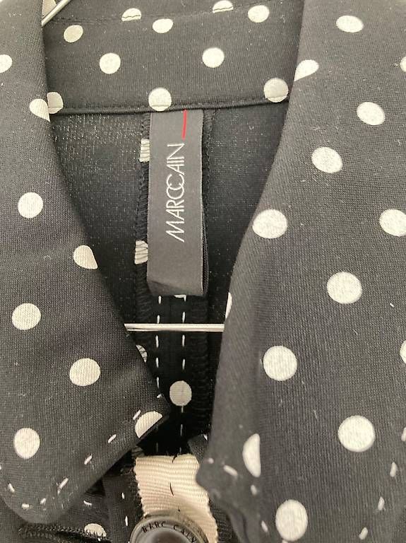 Jacken: Blazer Marc Cain Grösse 34 – Gebraucht aus Oberegg von Modetrend1a 1