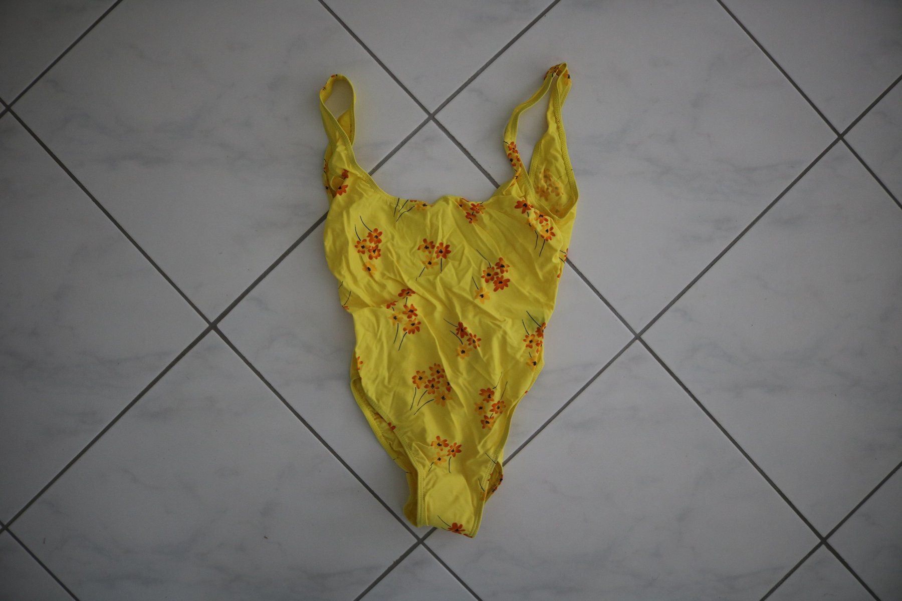 Costumi da bagno & Bikini: Badeanzug Damen Bikini Einteilig Swimsuit Strand – Nuovo (secondo la descrizione) da Rickenbach b. Wil venduto da Byby7