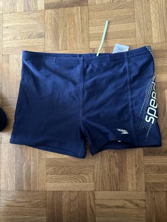Maillot de bain Speedo bleu foncé taille 12 ans neuf