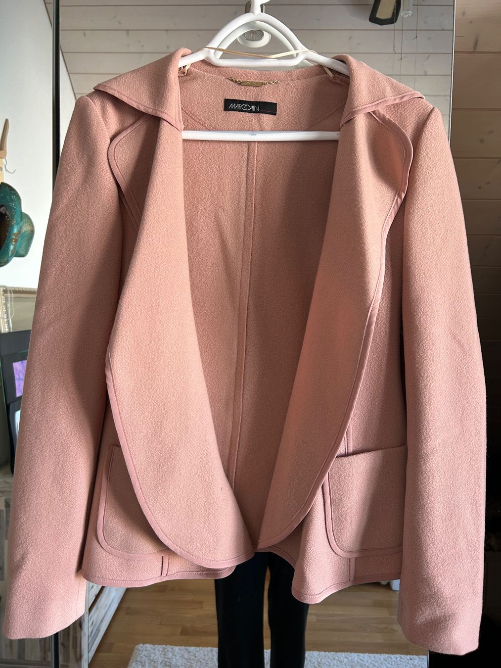 Marc Cain Giacche: Marc Cain Blazer grösse N1. 34-36 NEU – Nuovo (secondo la descrizione) da Zufikon venduto da mjohannah