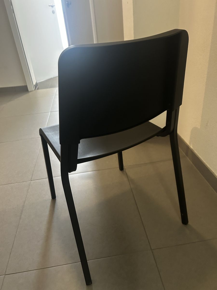 Ikea Sedie: 4 chaises noires  – Nuovo (secondo la descrizione) da Epalinges venduto da sha_kp6v 2