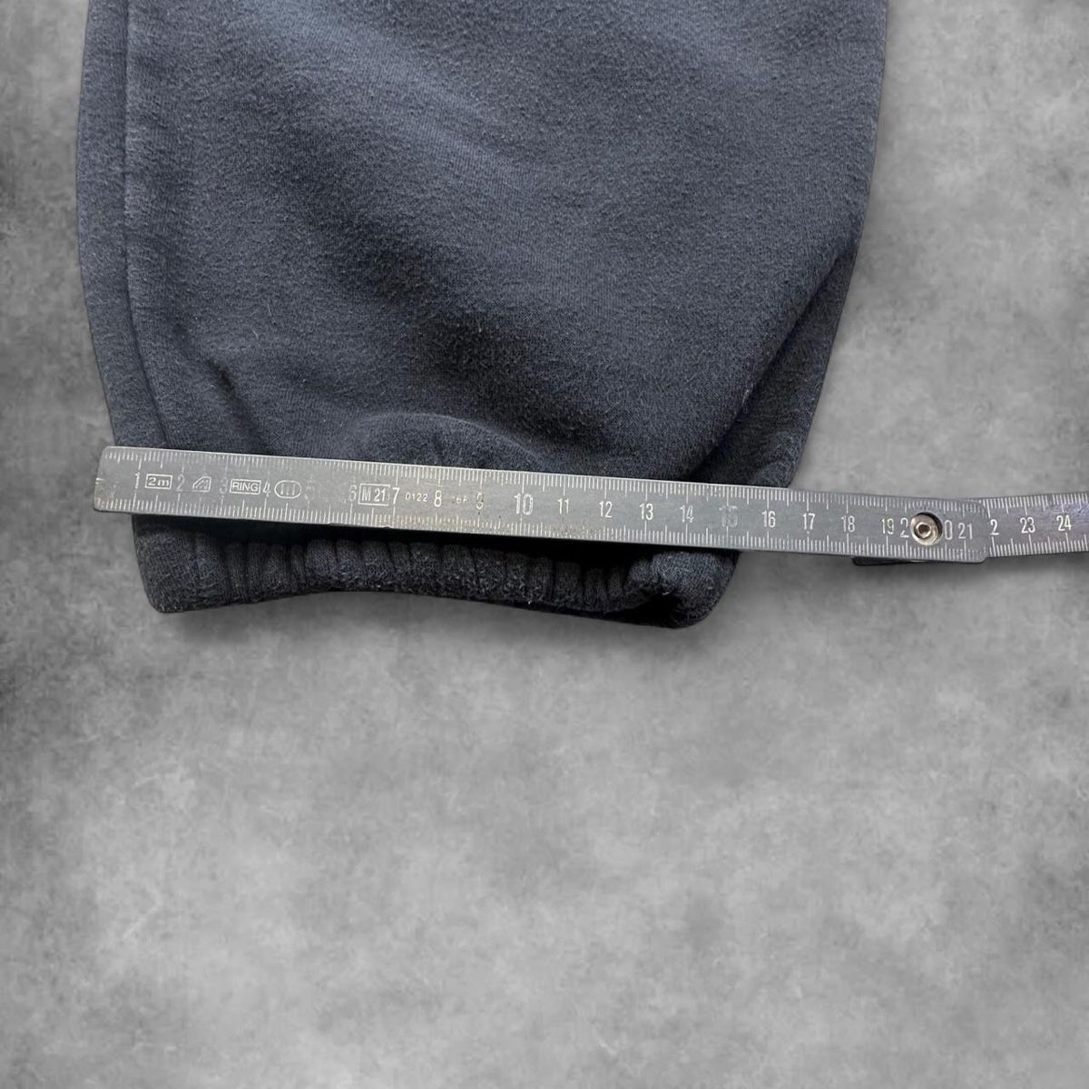 Nike Pantaloni: Nike sweatpants dark grey – Usato da Erlinsbach SO venduto da TogaResell 6