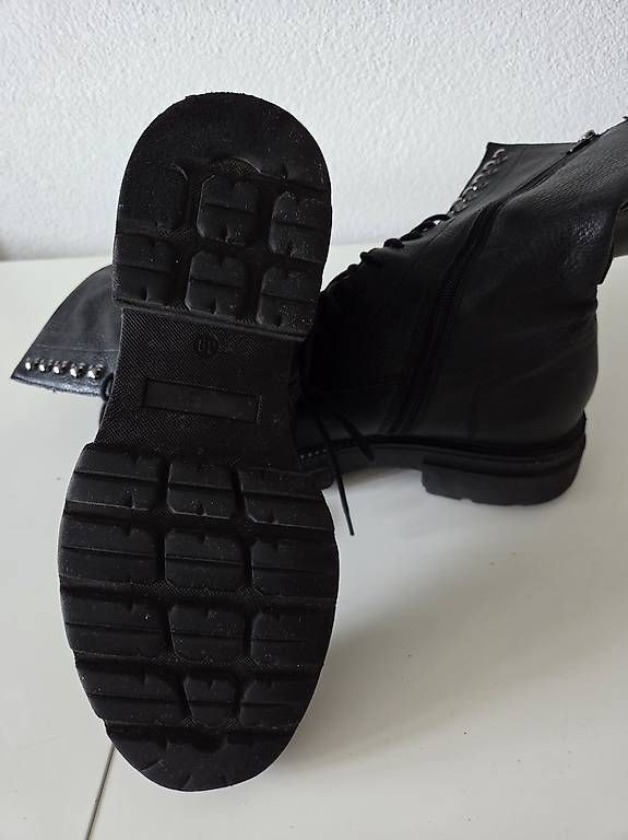 Damenschuhe: DEICOLLI schwarze Lederstiefel  – Gebraucht aus Wallisellen von led_dk26 2