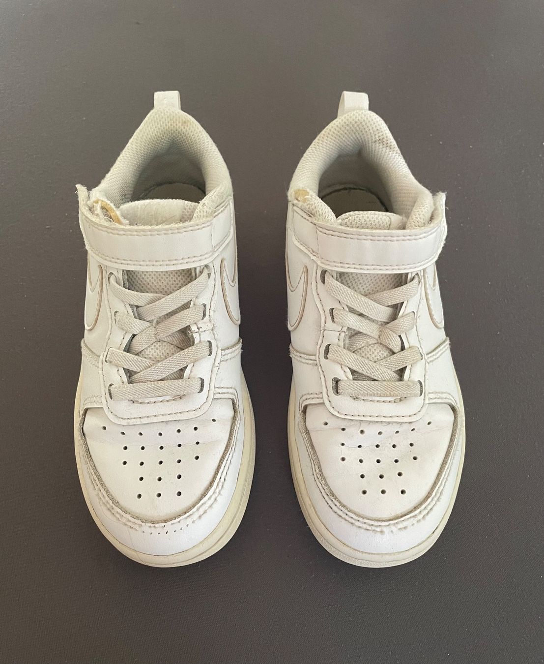 Nike Scarpe per ragazzi: Nike Sneaker All Day Play / Grösse 30 / weiss – Usato da Winterthur venduto da LESA1015