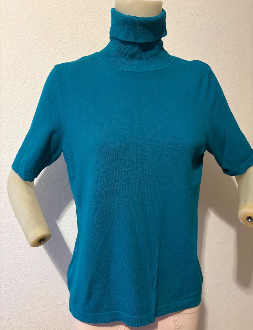 Tops: MODEVA Rollkragen top gr40 – Gebraucht aus Niederbipp von blu_jw7r