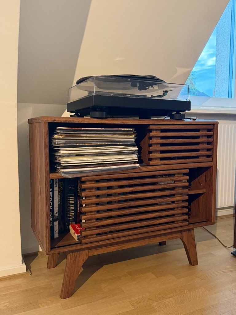 Beliani Mobili TV: TV Schrank Set – Usato da Zürich venduto da van_jxs5 2
