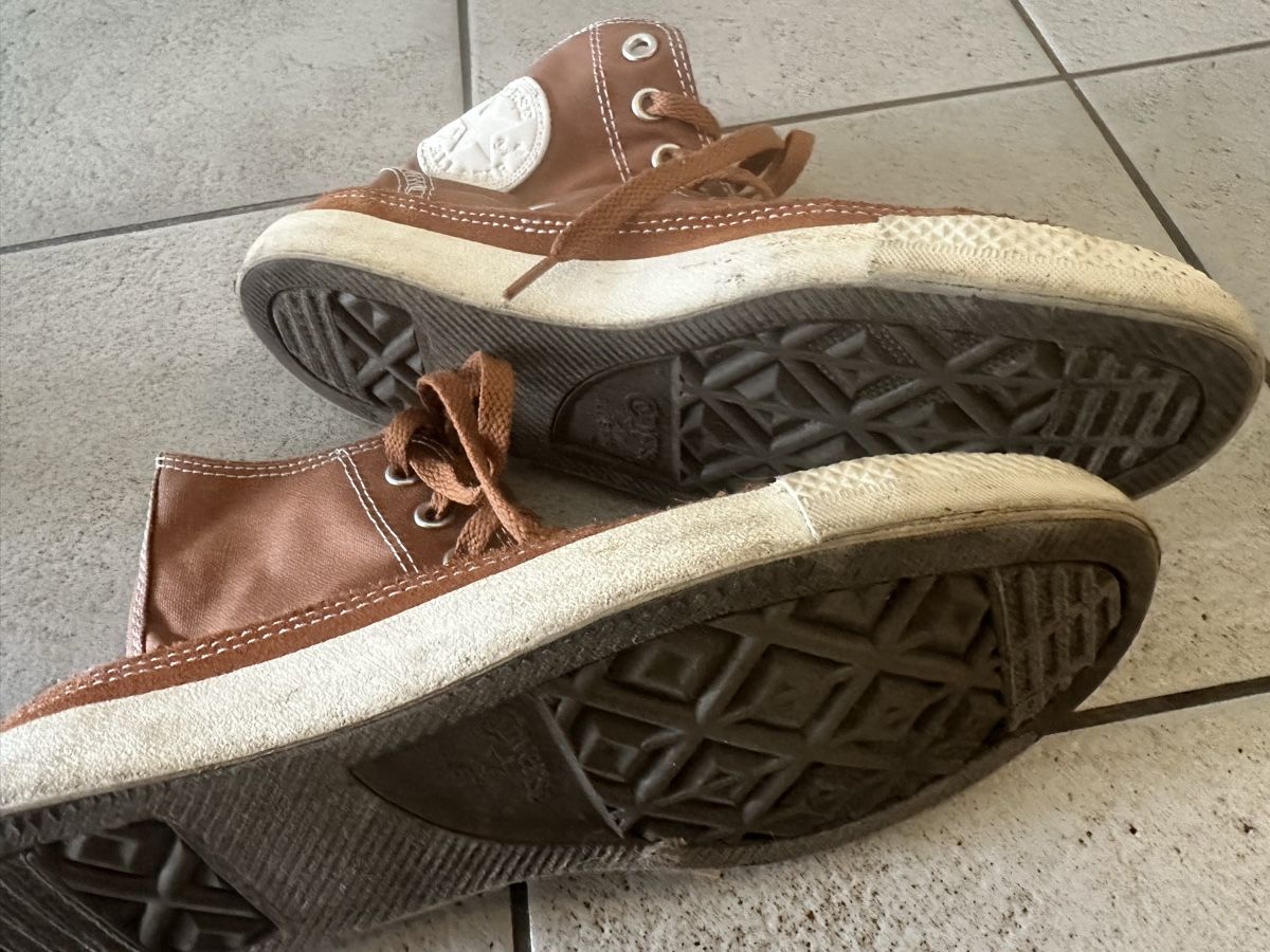Converse Chaussures femmes: Converse All Star Camel Gr 40 – D'occasion à Sierre par Tracy83 5
