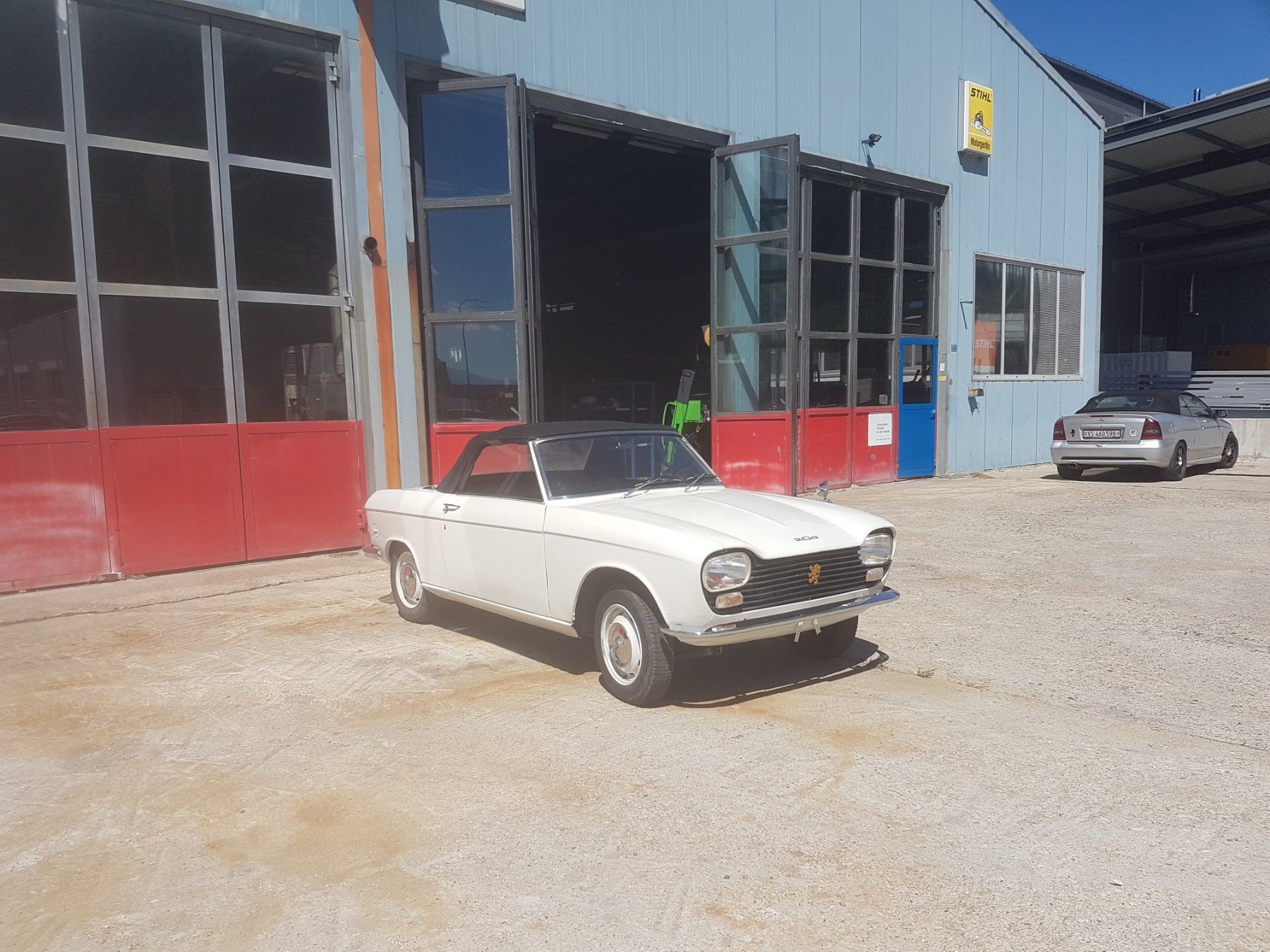 Peugeot Automobili: Peugeot 204,   Veteraneneintrag – Usato da Steg VS venduto da fra_v99t