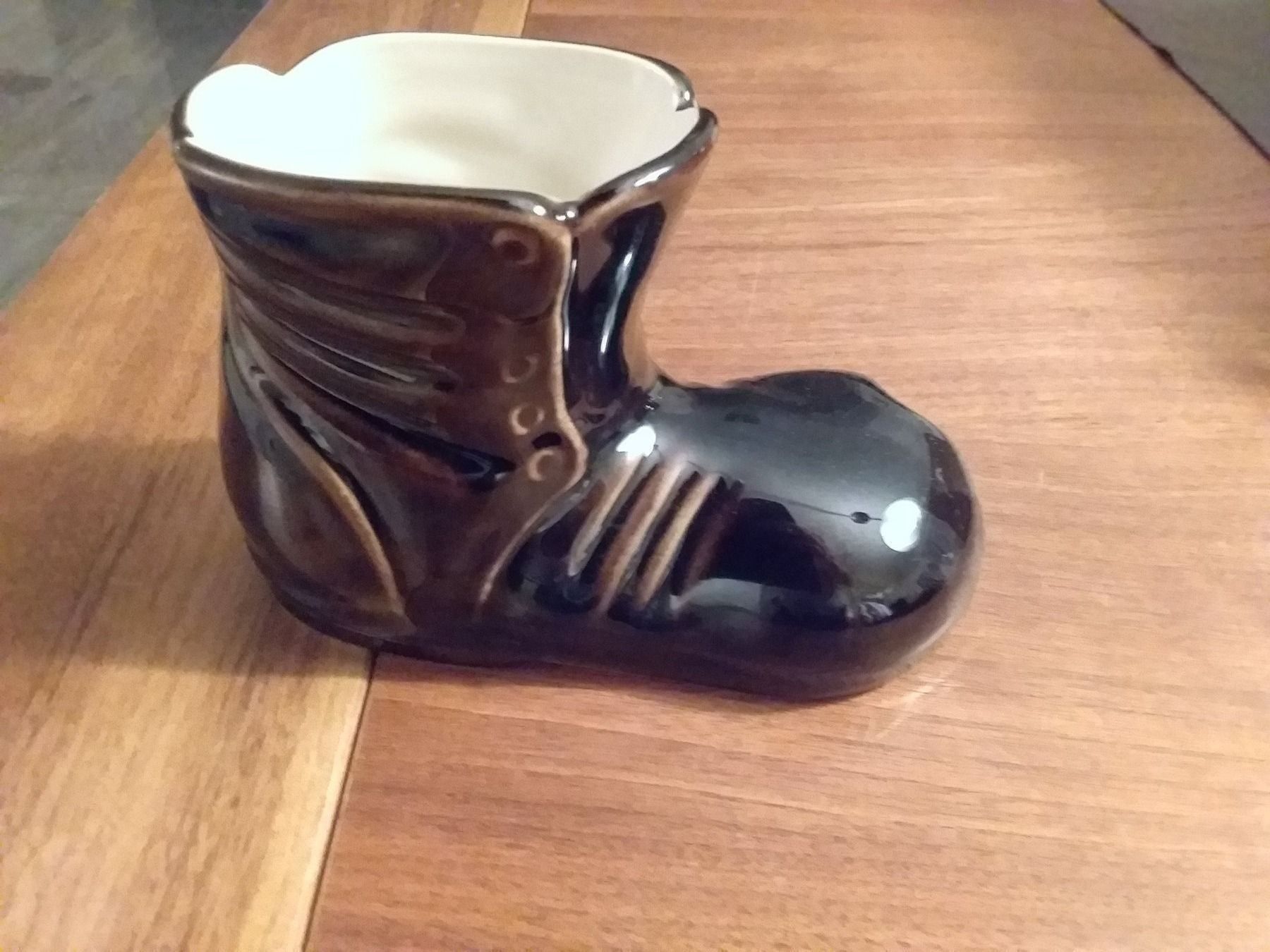 Tutte le decorazioni: Keramik dekor Schuh – Nuovo e nell'imballaggio originale da Schwyz venduto da Trofana 2