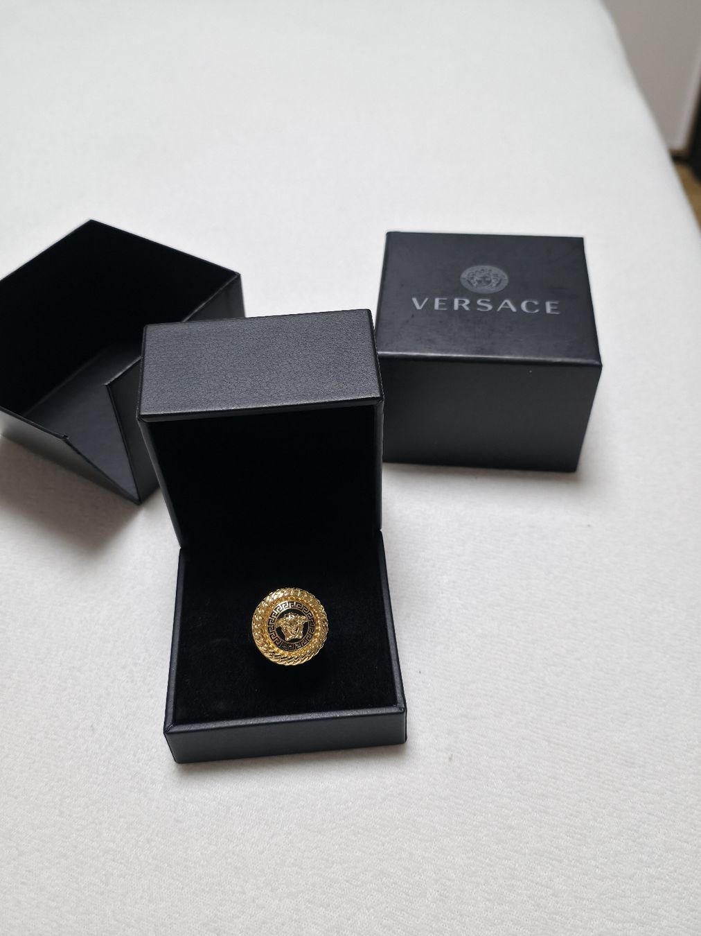 Versace Ringe: Versace Ring – Gebraucht aus Amriswil von newschweiz 2