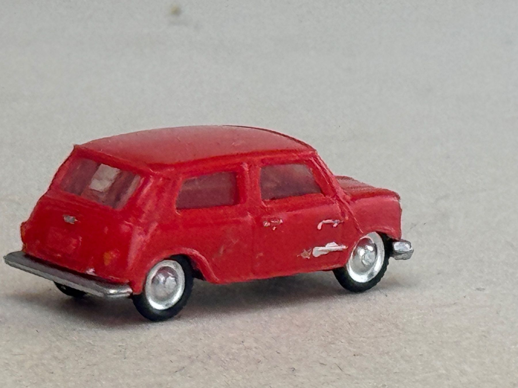Eko Modellini d'auto: GB2- EKO Morris Mini rot – Usato da Elm venduto da Wikmtz 1