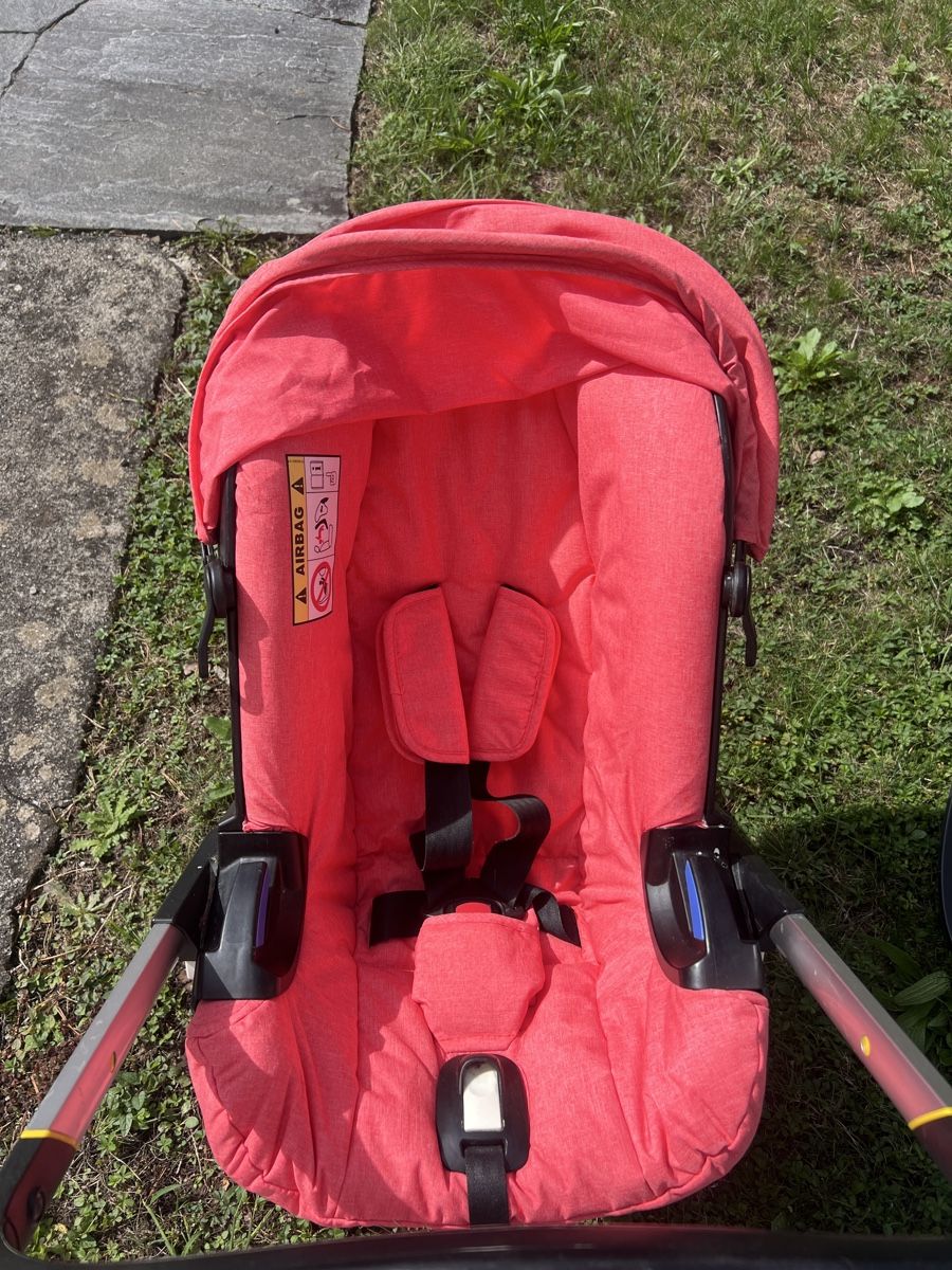 Doona Seggiolini per auto: Doona Kindersitz mit Kinderwagenfunktion gebraucht – Usato da Niederglatt ZH venduto da AnFleischmann 2