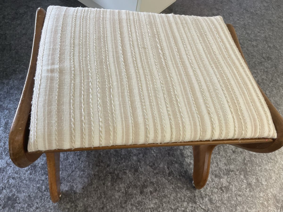 Stühle: Antique Klavierstuhl – Gebraucht aus Baar von Vili7 1