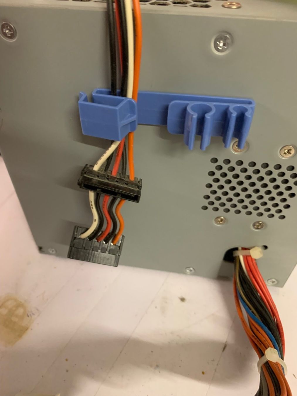 Ladegeräte: Dell Netzteil für Computer-Desktop ** 305 W – Gebraucht aus Emmen von newdeal1970 3