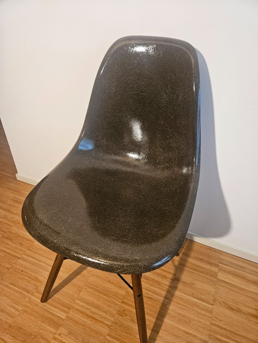 Herman Miller Sedie: Fiberglas: Eames / Herman Miller / Vitra – Usato da Zürich venduto da Lukasz 1