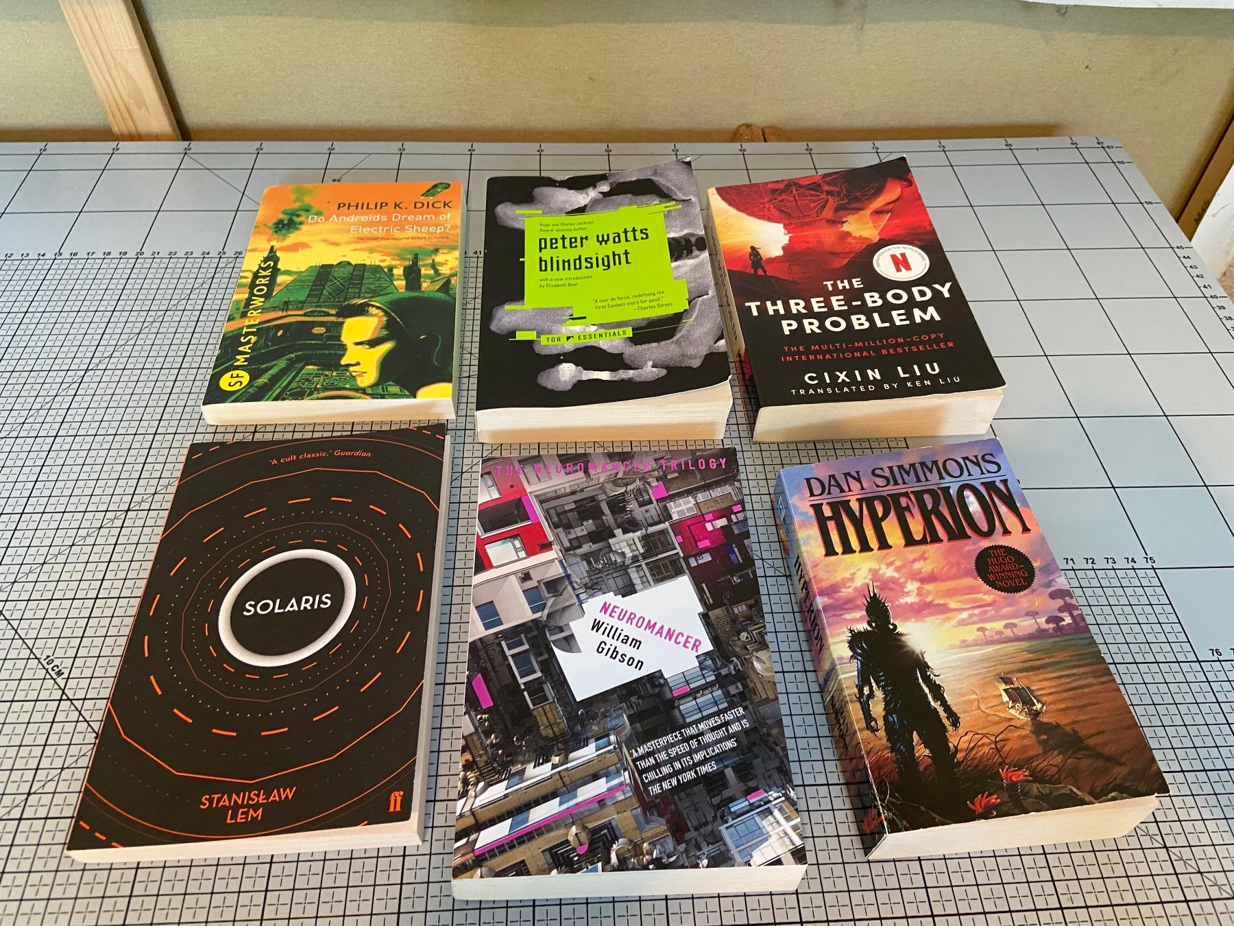 Libri: Dark Sci-Fi Book Bundle (English - Excellent Condition) – Usato da Arni AG venduto da mat_7fmx 2