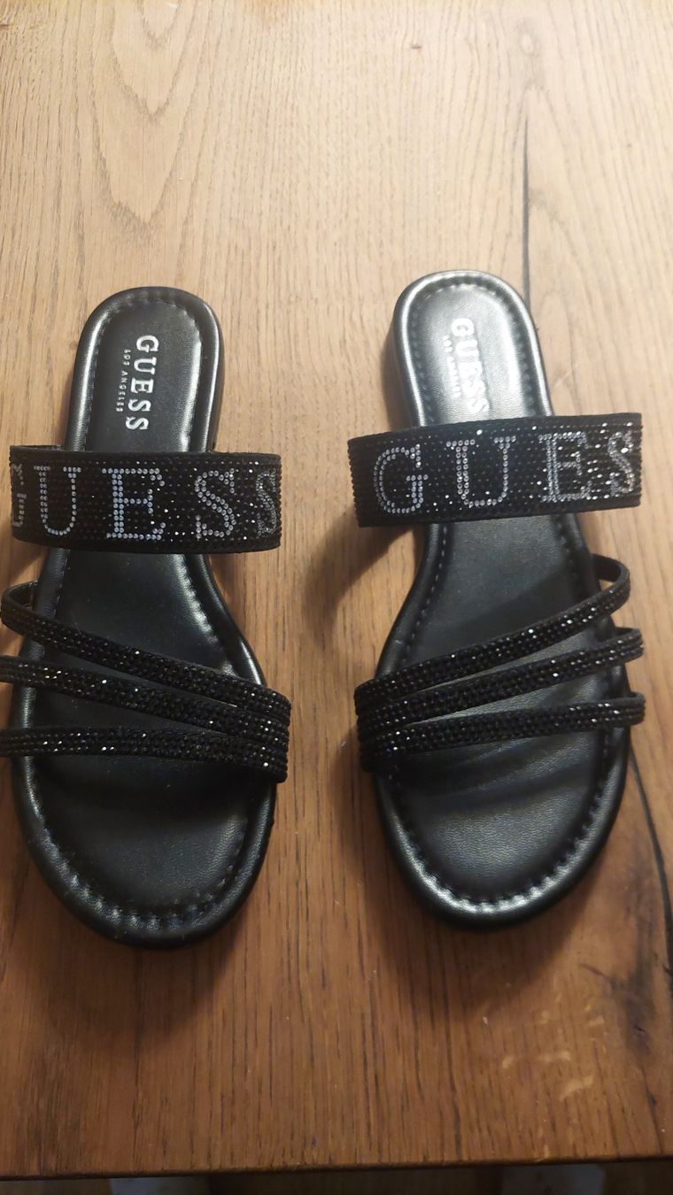 Guess Scarpe da donna: Sandales Guess – Usato da Bassins venduto da Dyva80